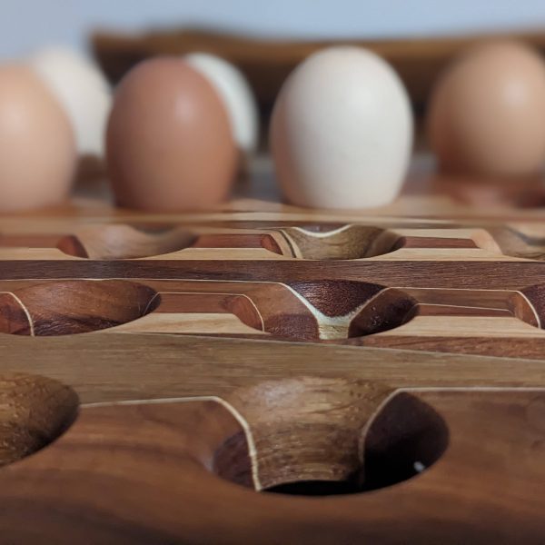 Die Bohrungen zeigen ein interessantes Bild der geschwungenen Hölzer